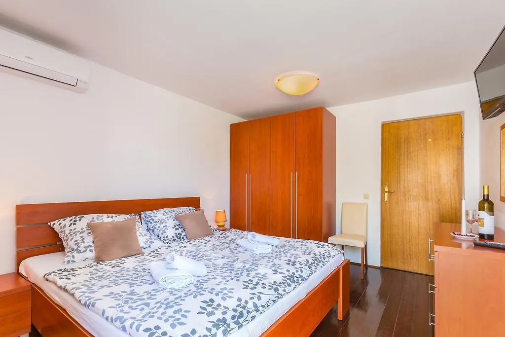 Bed & Breakfast La Fontana Medulin 3*,